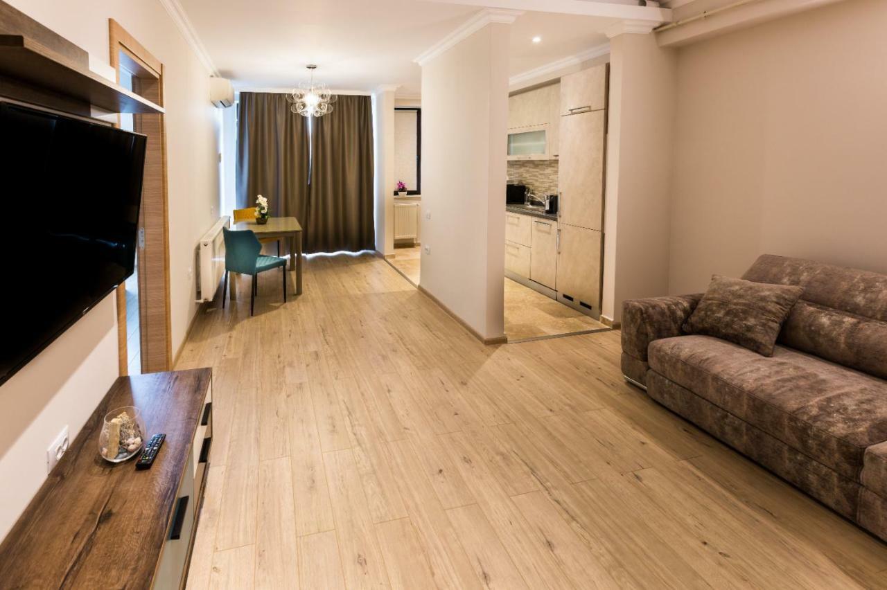 Rose Luxury Apartment ママイア エクステリア 写真